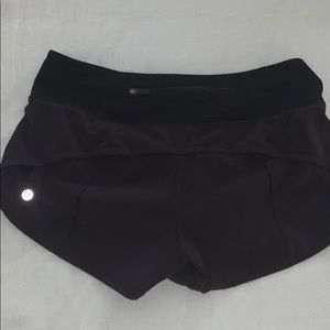 LULULEMON black shorts sz 4